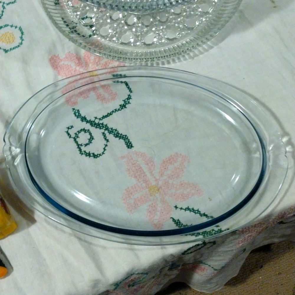 Vintage Pyrex 812  oval blue glass serving platter/broiler pan